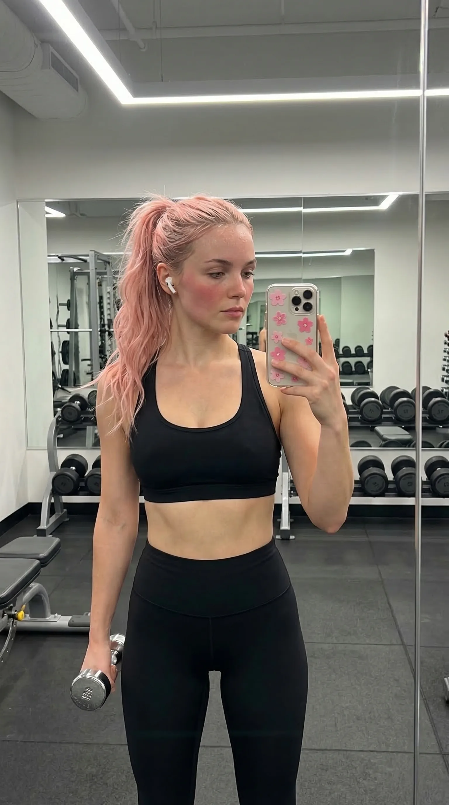 Gym UGC mirror content example